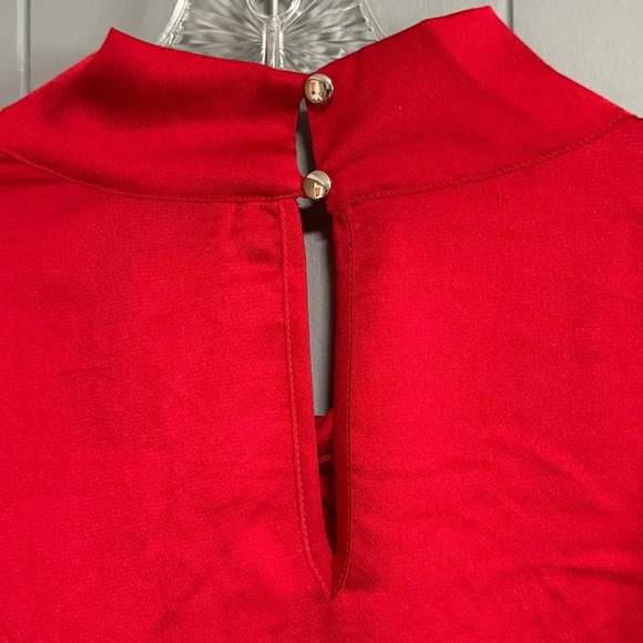 NWT ASHLEY STEWART Red Satiny Keyhole Twist Neck Blouse Cutouts Size 18/20 - Picture 5 of 8